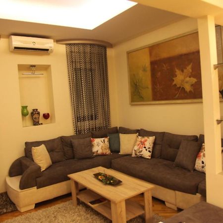 Apartment No 5 普里什蒂纳 外观 照片
