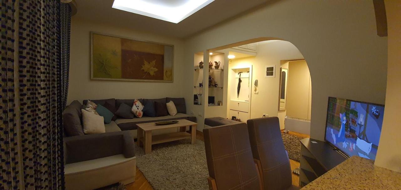 Apartment No 5 普里什蒂纳 外观 照片