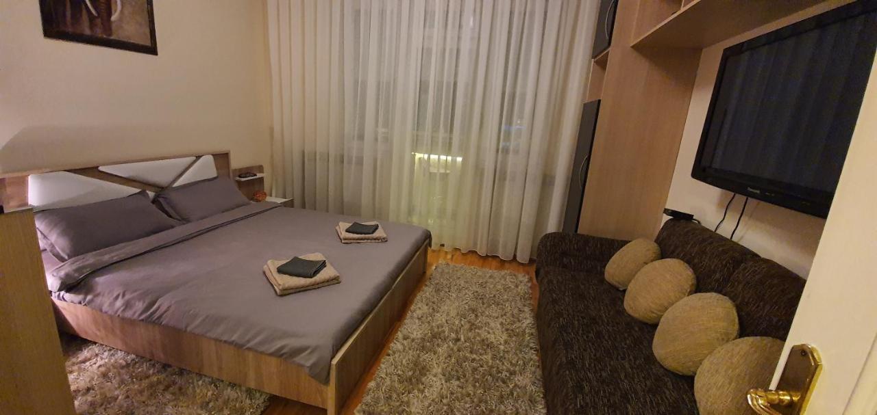 Apartment No 5 普里什蒂纳 外观 照片