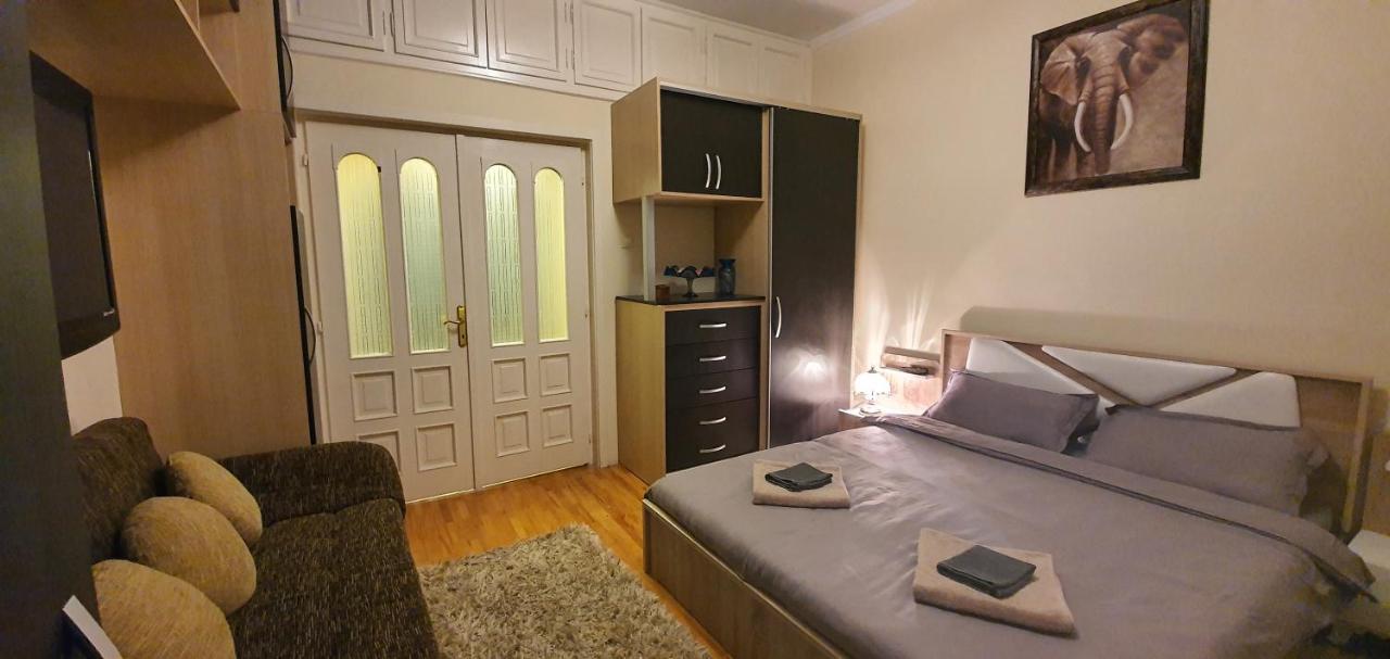 Apartment No 5 普里什蒂纳 外观 照片